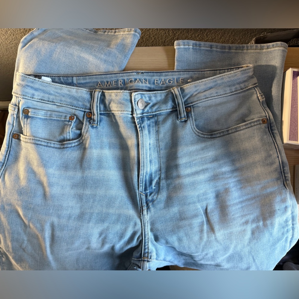 American Eagle Outfitters Light Blue athletic straight jeans
